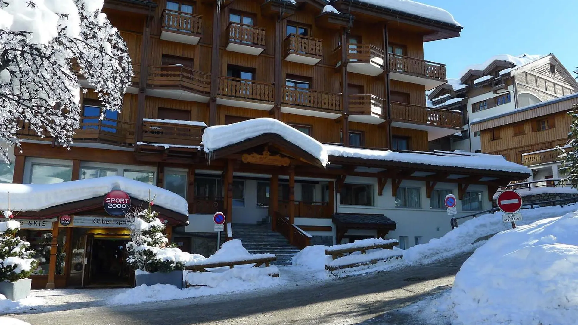 Studio Cosy Proche Front De Neige Avec Mezzanine - 4 Pers - Fr-1-563-107 Courchevel Apartment